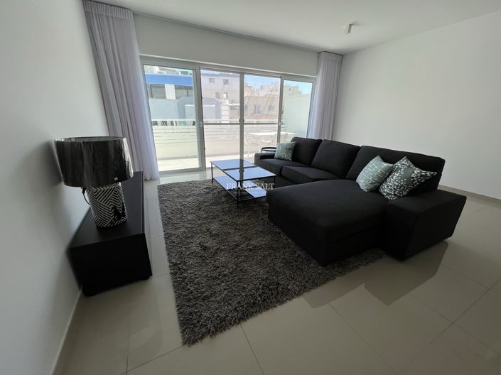 Image No.3-3 Bed Property for sale
