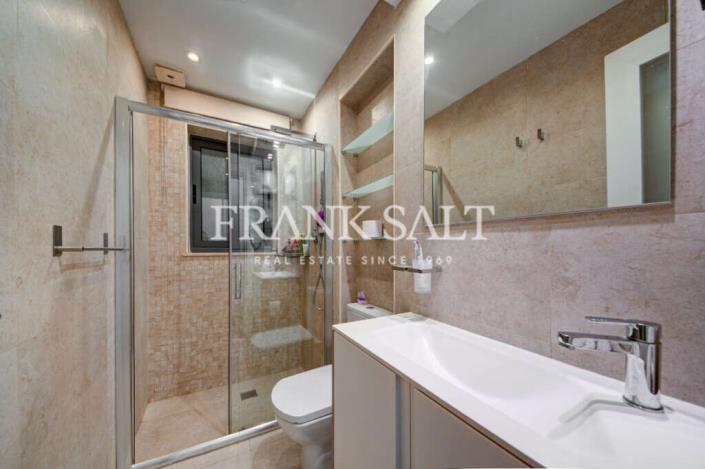 Image No.18-3 Bed Apartment for sale