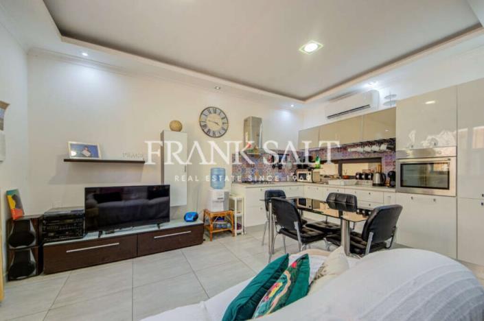 Image No.1-3 Bed Maisonette for sale