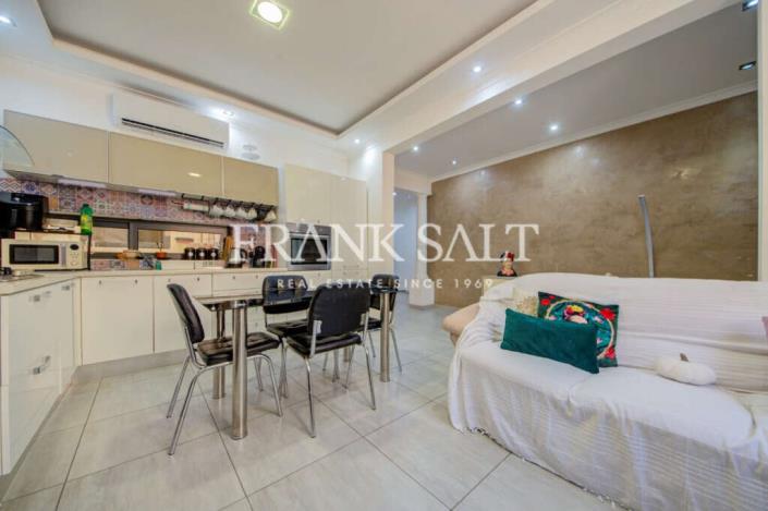 Image No.6-3 Bed Maisonette for sale