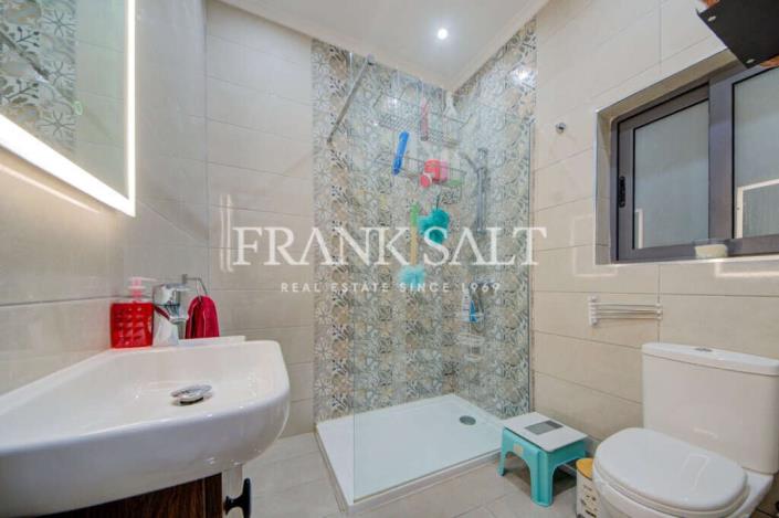 Image No.19-3 Bed Maisonette for sale