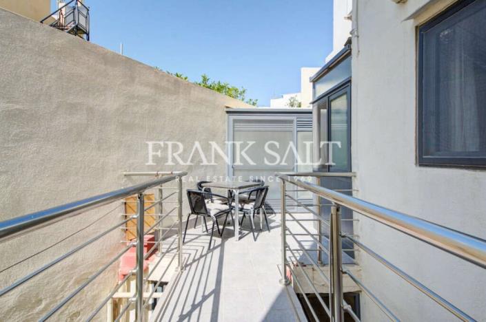 Image No.22-3 Bed Maisonette for sale