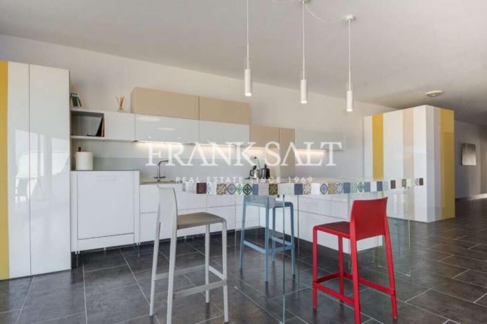 Image No.1-3 Bed Apartment for sale