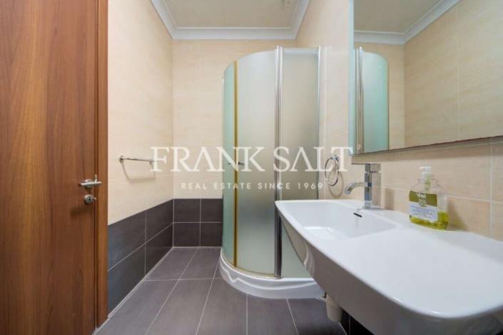 Image No.20-2 Bed Apartment for sale