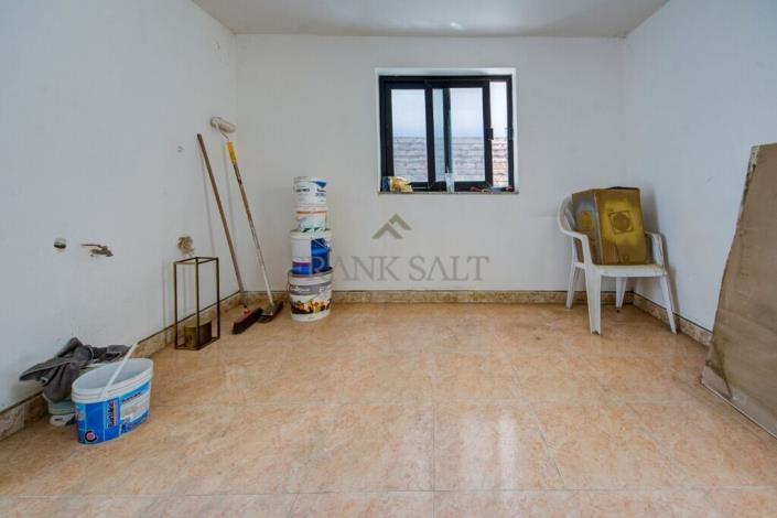 Image No.29-4 Bed Maisonette for sale