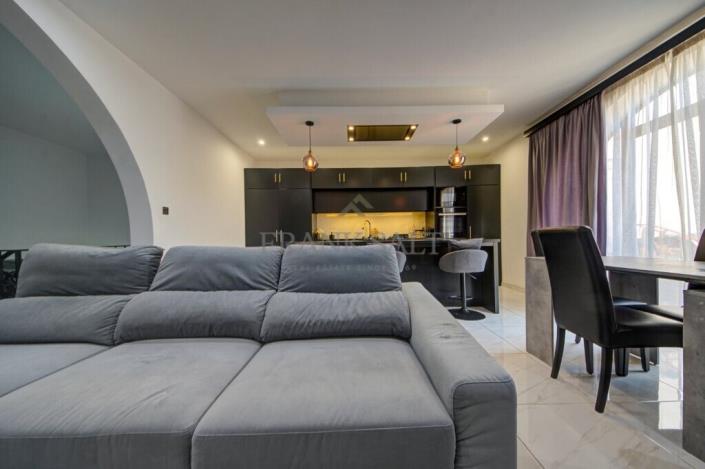 Image No.8-4 Bed Maisonette for sale