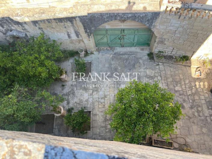 Image No.2-3 Bed Townhouse for sale