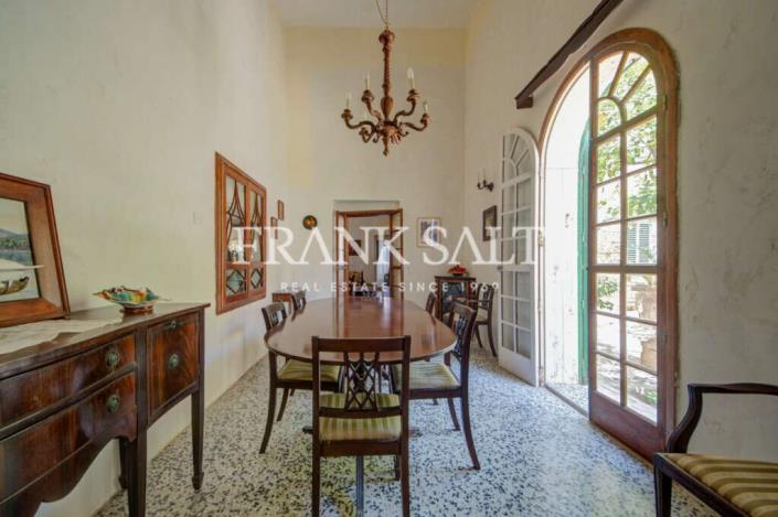 Image No.11-3 Bed Townhouse for sale