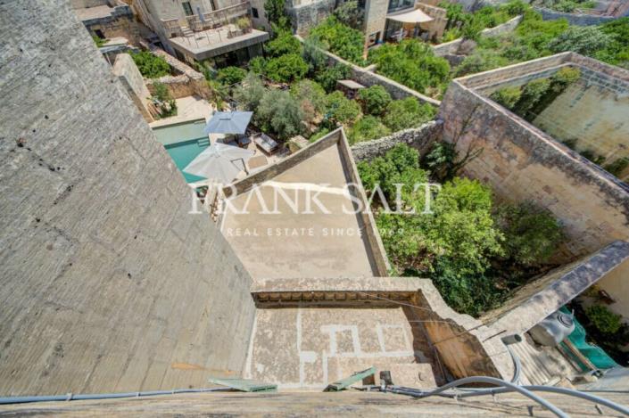 Image No.23-3 Bed Townhouse for sale