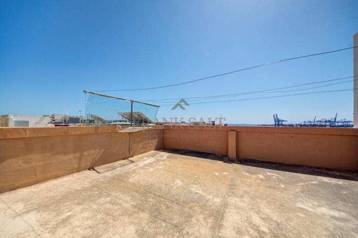 Image No.13-3 Bed Maisonette for sale