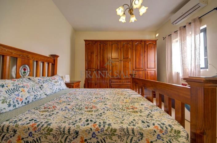 Image No.21-3 Bed Maisonette for sale