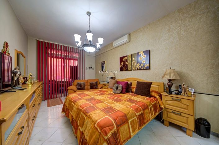 Image No.8-Propriété de 2 chambres à vendre à Ghajnsielem