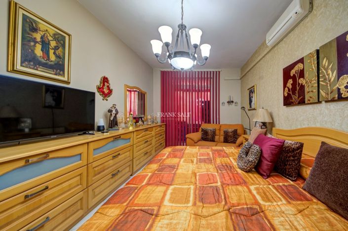 Image No.9-Propriété de 2 chambres à vendre à Ghajnsielem
