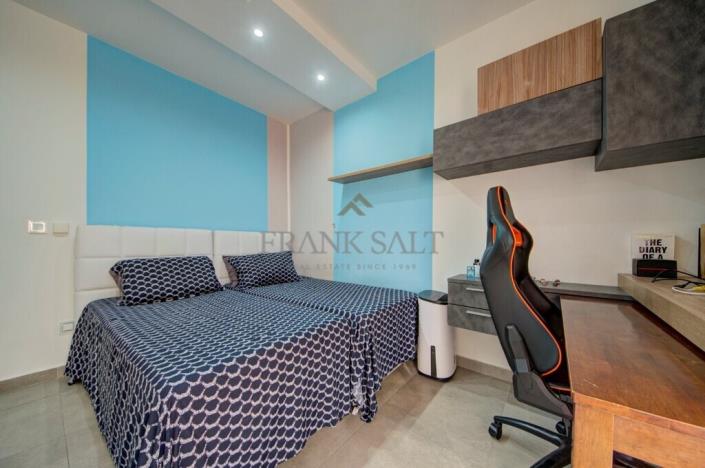 Image No.14-3 Bed Apartment for sale