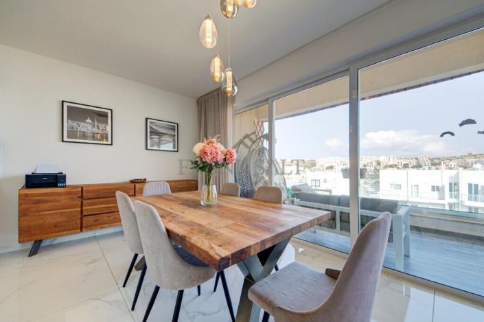 Image No.23-3 Bed Apartment for sale