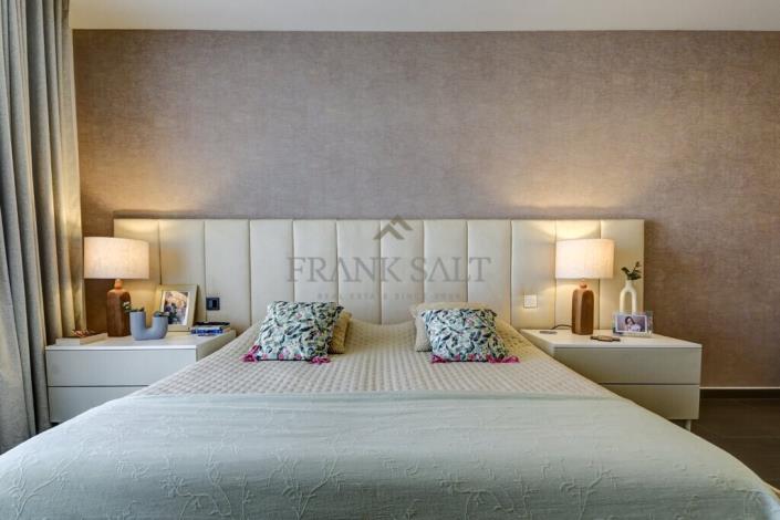 Image No.20-3 Bed Penthouse for sale