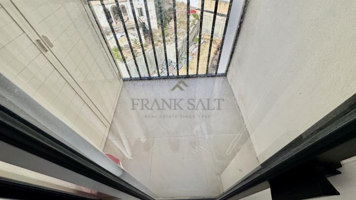 Image No.14-3 Bed Apartment for sale