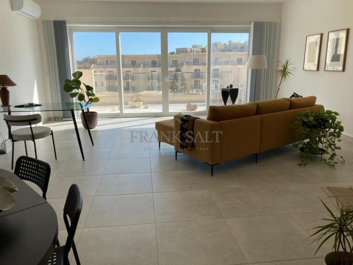 Image No.2-Penthouse de 3 chambres à vendre à Qala