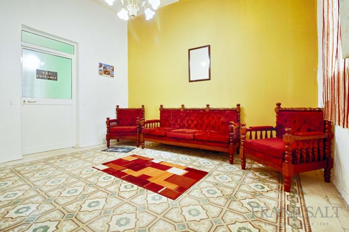 Image No.1-1 Bed Maisonette for sale