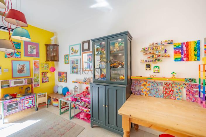 Image No.5-5 Bed Apartment for sale