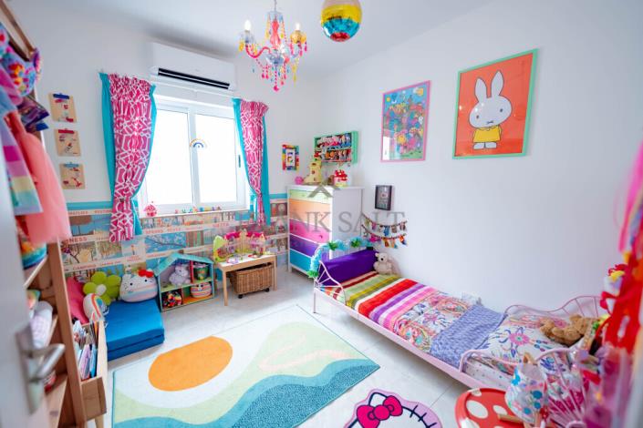 Image No.22-5 Bed Apartment for sale