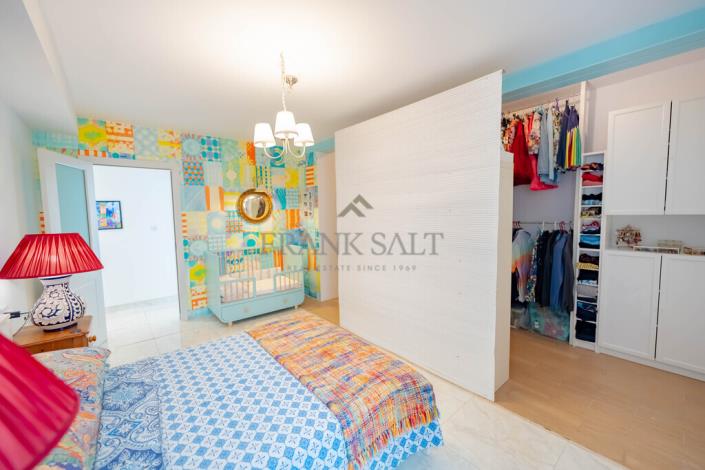 Image No.27-5 Bed Apartment for sale