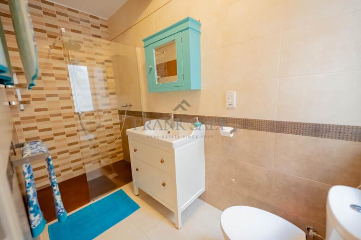 Image No.29-5 Bed Apartment for sale