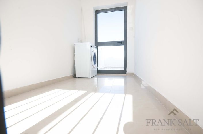 Image No.11-3 Bed Property for sale