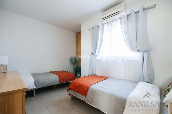 Image No.7-3 Bed Property for sale