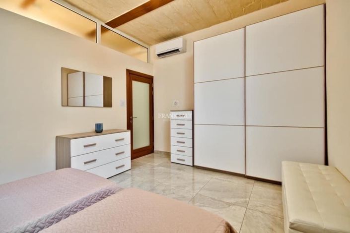 Image No.16-Propriété de 2 chambres à vendre à St Julians
