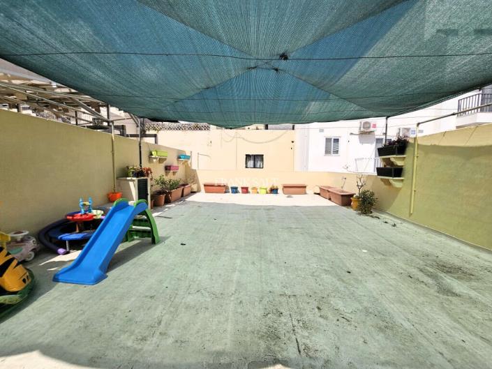 Image No.7-3 Bed Maisonette for sale