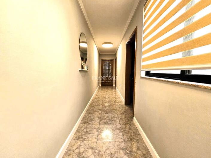 Image No.19-3 Bed Maisonette for sale