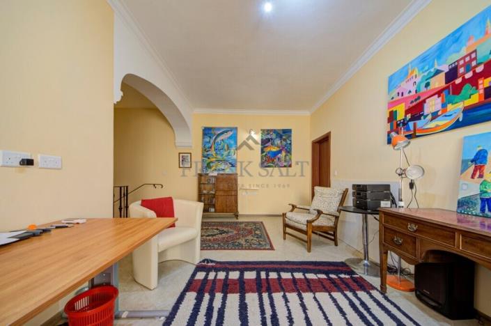 Image No.12-2 Bed Maisonette for sale