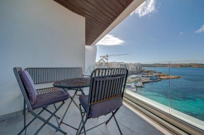 922443_20251008163446935871