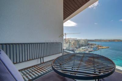 922443_20251008163447777006