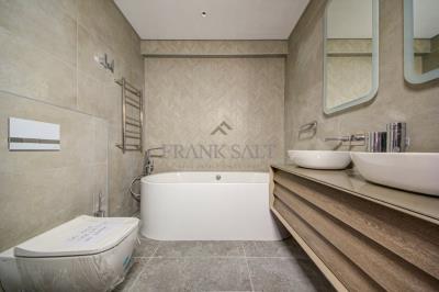 922483_20251020114622153878