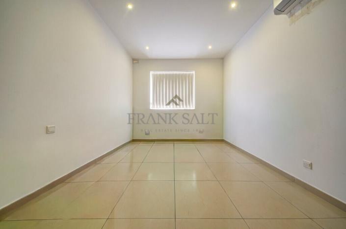 Image No.6-3 Bed Maisonette for sale