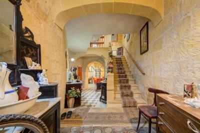 921785_20250926142656924079