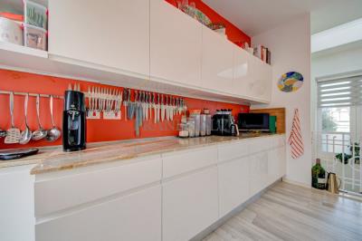 924126_20251113165212919497