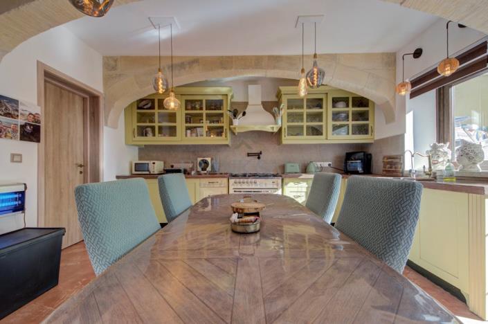 Image No.19-3 Bed Country House for sale