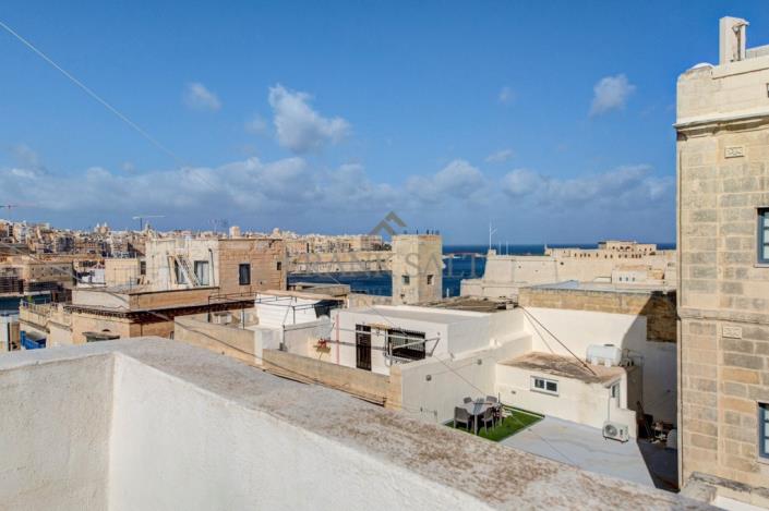 Image No.3-2 Bed Townhouse for sale