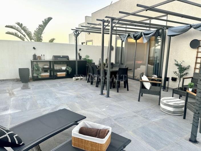 Image No.3-2 Bed Penthouse for sale