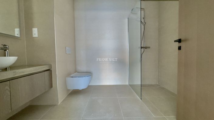 Image No.12-2 Bed Property for sale