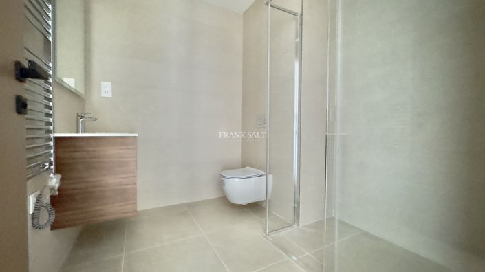 Image No.13-2 Bed Property for sale