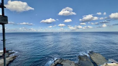 f266f383-ae77-4c44-b109-8ba6f59735a6