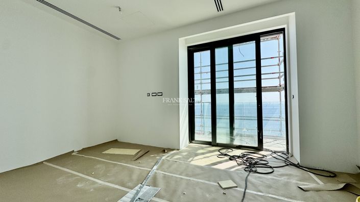 Image No.20-2 Bed Property for sale