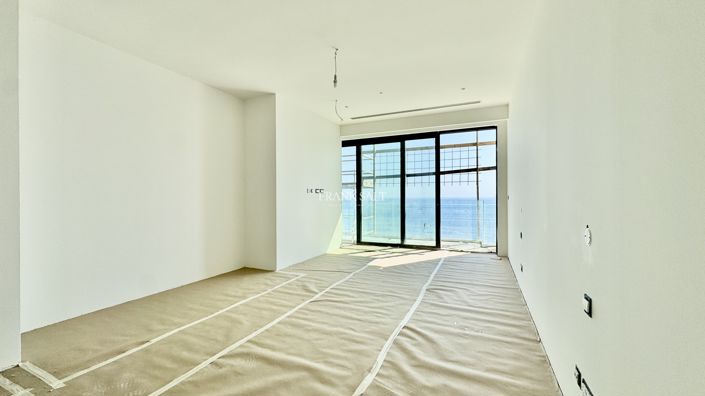 Image No.22-2 Bed Property for sale