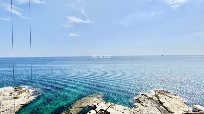 Image No.25-2 Bed Property for sale