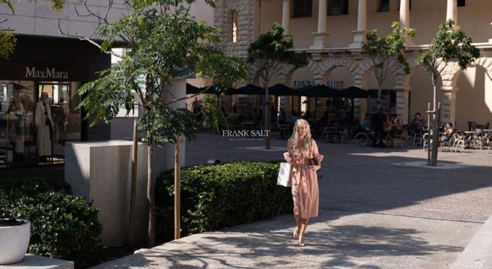 Image No.33-2 Bed Property for sale