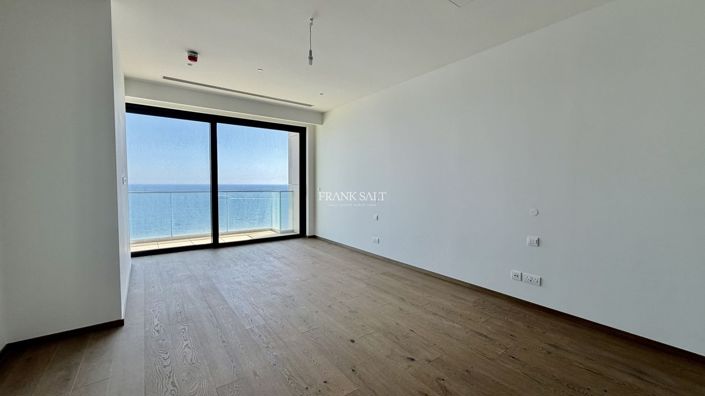 Image No.9-2 Bed Property for sale